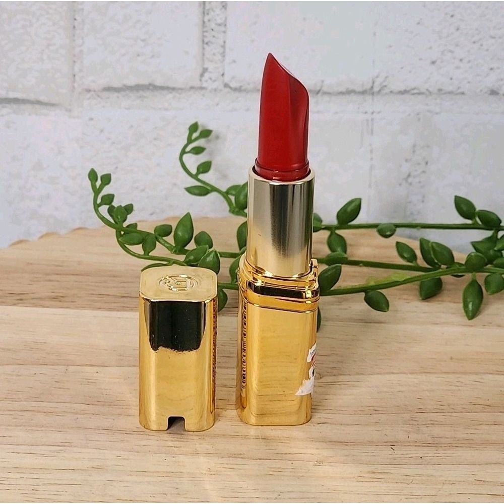 Loreal Colour Riche Lipstick The Reds 188 Respected‎ Red NEW
